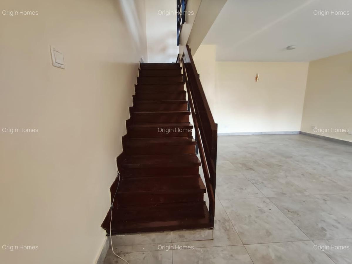 4 Bed House with En Suite at Runda - 20