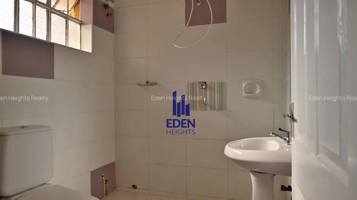 5 Bed House with Staff Quarters in Nyari - 6