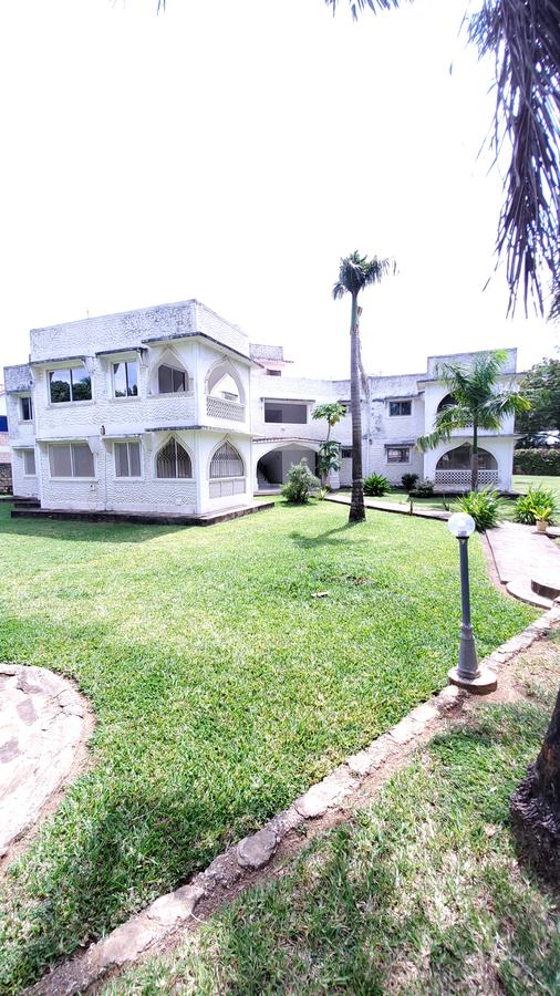 Serviced 2 Bed Apartment with Swimming Pool at Mtwapa Rd - 1