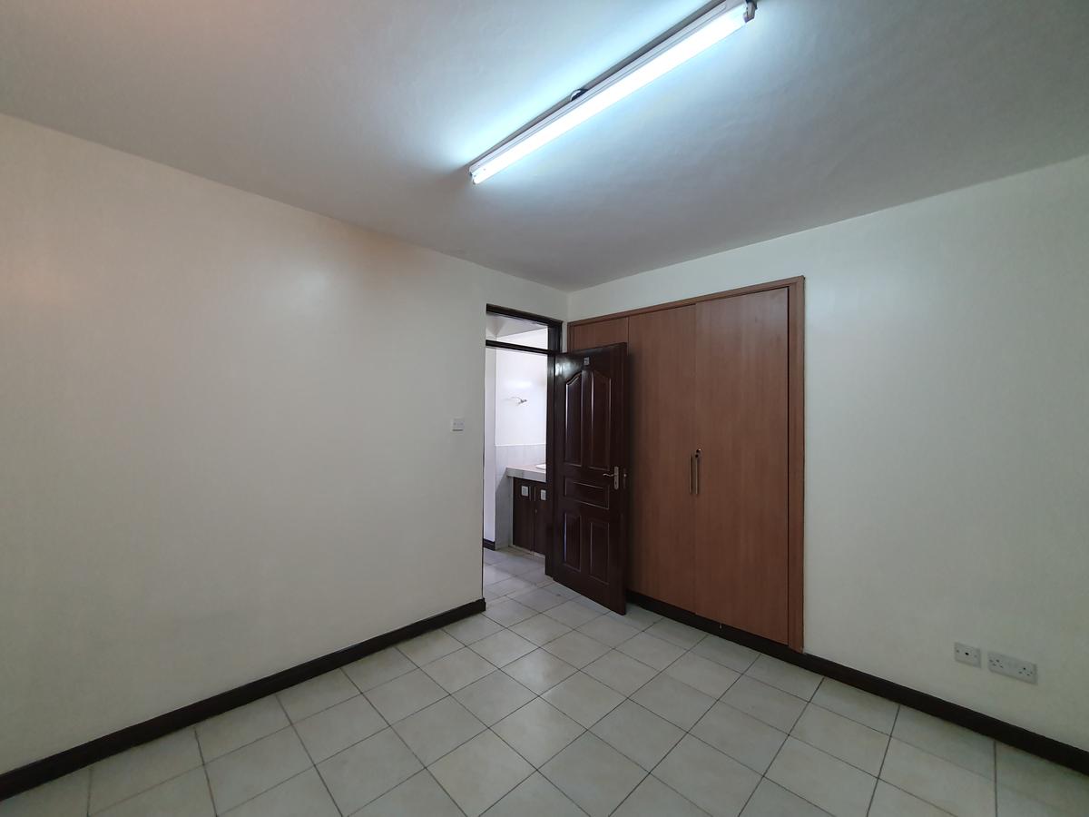 2 Bed Apartment with Borehole in Parklands - 12