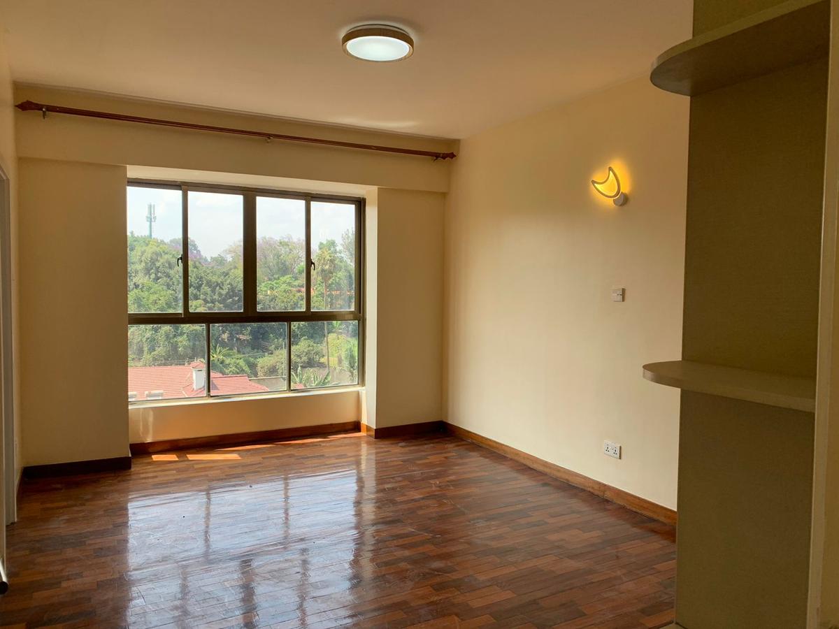 3 Bed Apartment with En Suite in Lavington - 16