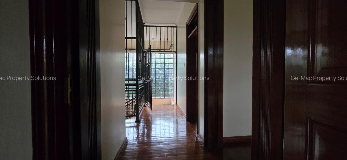 4 Bed House with En Suite in Kiambu Road - 10