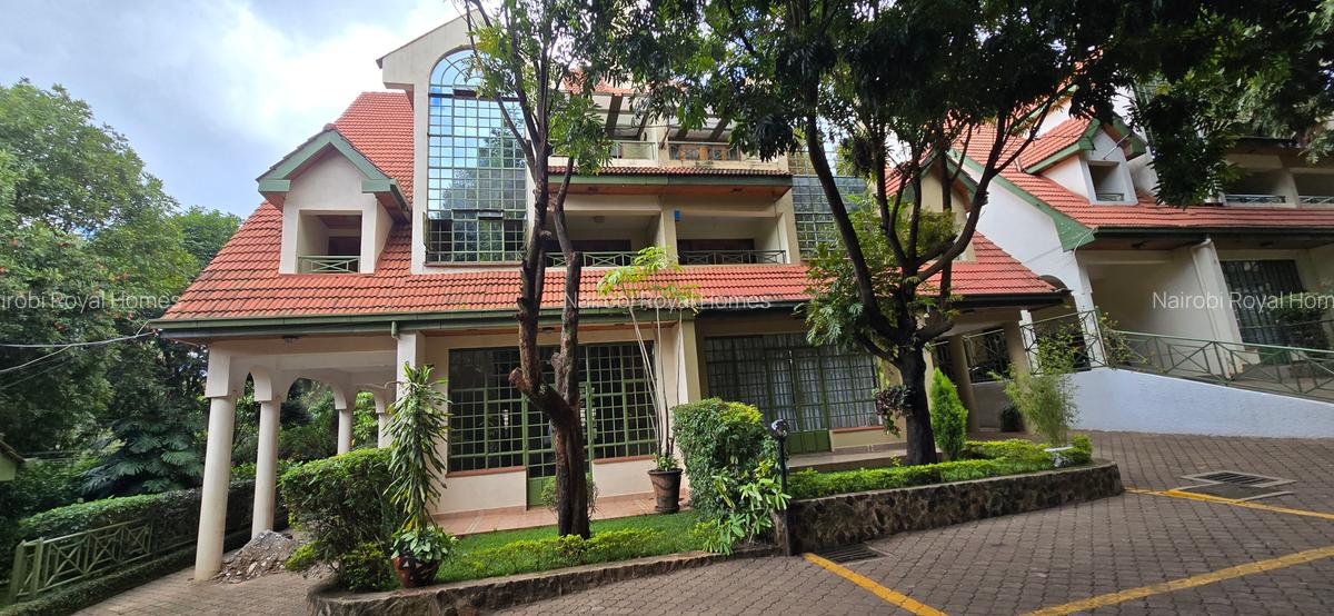4 Bed Townhouse with En Suite at Lavington Green - 5
