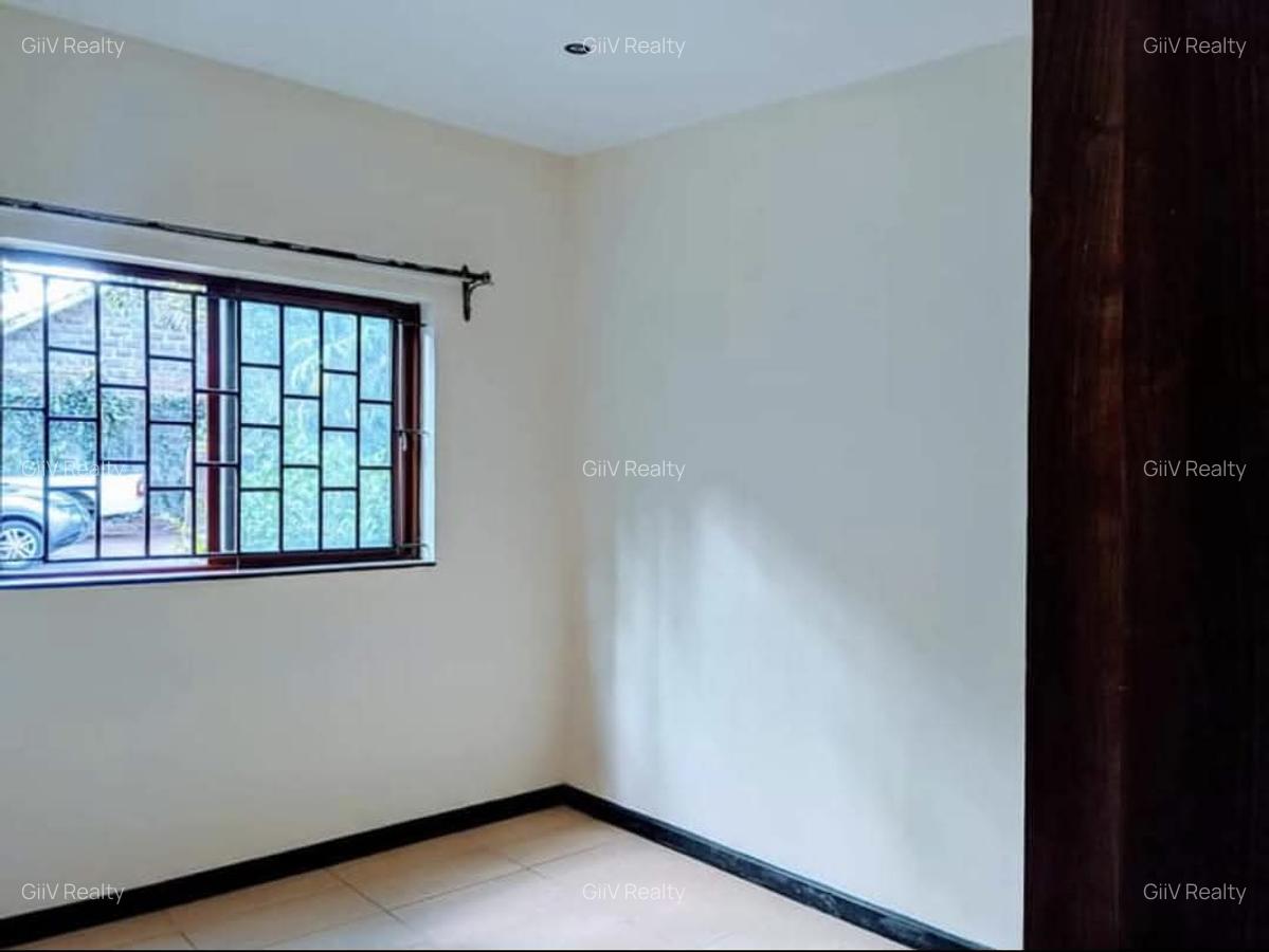 2 Bed House with Garden in Spring Valley - 8