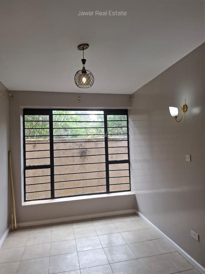 1 Bed Apartment with En Suite at Thindigua - 3