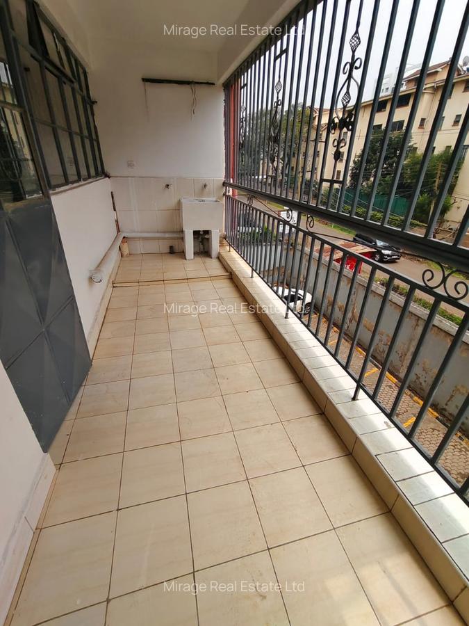 2 Bed Apartment with En Suite in Lavington - 12
