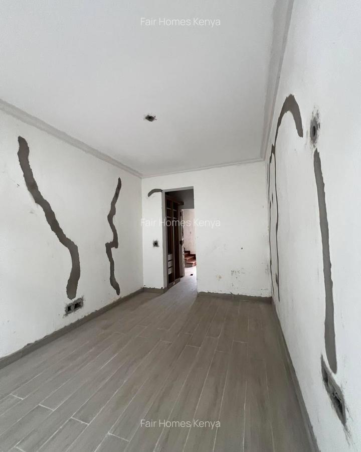 5 Bed Townhouse with En Suite at Lavington Green - 5