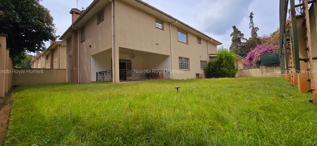 4 Bed Townhouse with En Suite at Lavington Apple Cross - 6