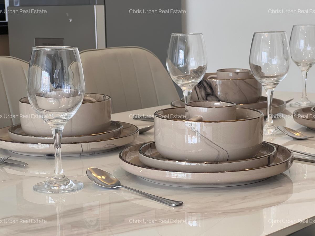 Serviced 2 Bed Apartment with En Suite at Junction Mall - 3