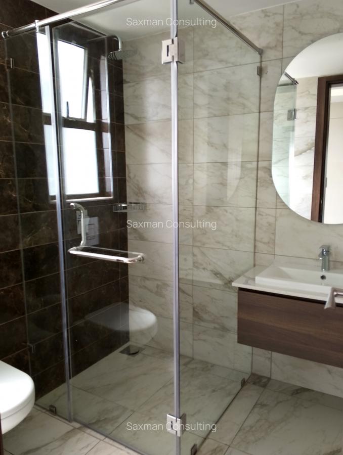 3 Bed Apartment with En Suite in Brookside - 16