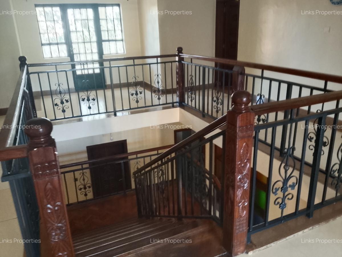5 Bed Townhouse with En Suite at Karen Langata Road - 10