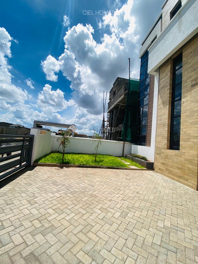 4 Bed Villa with En Suite at Eastern Bypass - 19