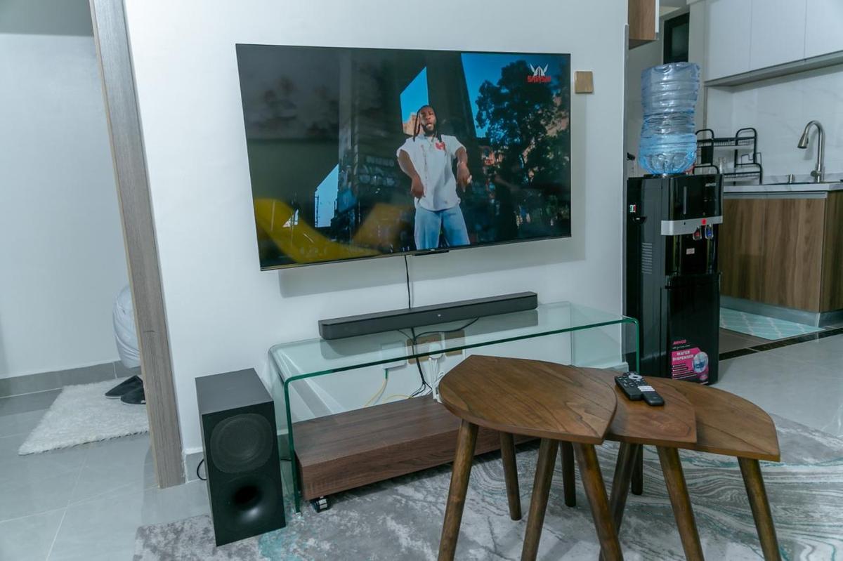 Furnished 1 Bed Apartment with En Suite at Lavington - 6