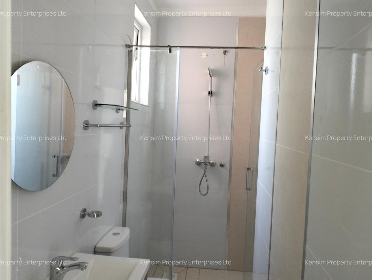 3 Bed Apartment with En Suite in Westlands Area - 5