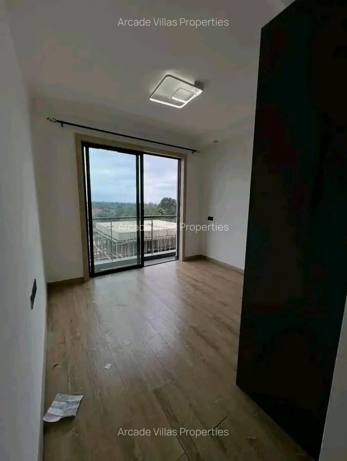 2 Bed Apartment with En Suite at Lavington - 7