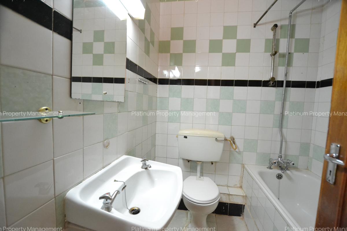 3 Bed Townhouse with En Suite in Parklands - 14