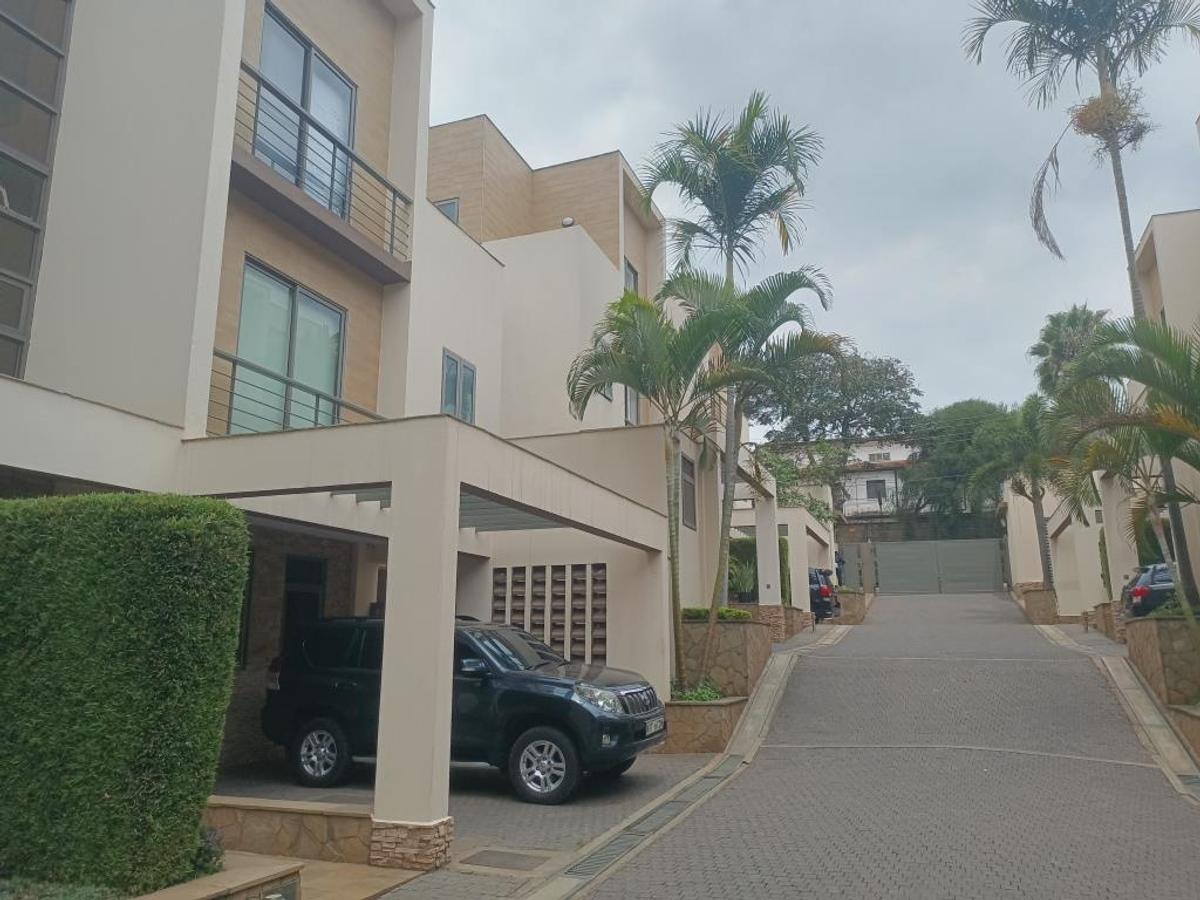 4 Bed Townhouse with En Suite at Kileleshwa Estate - 12