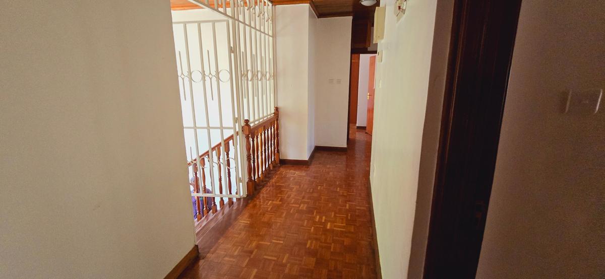 5 Bed Villa with En Suite at Off Mugumo Road - 9