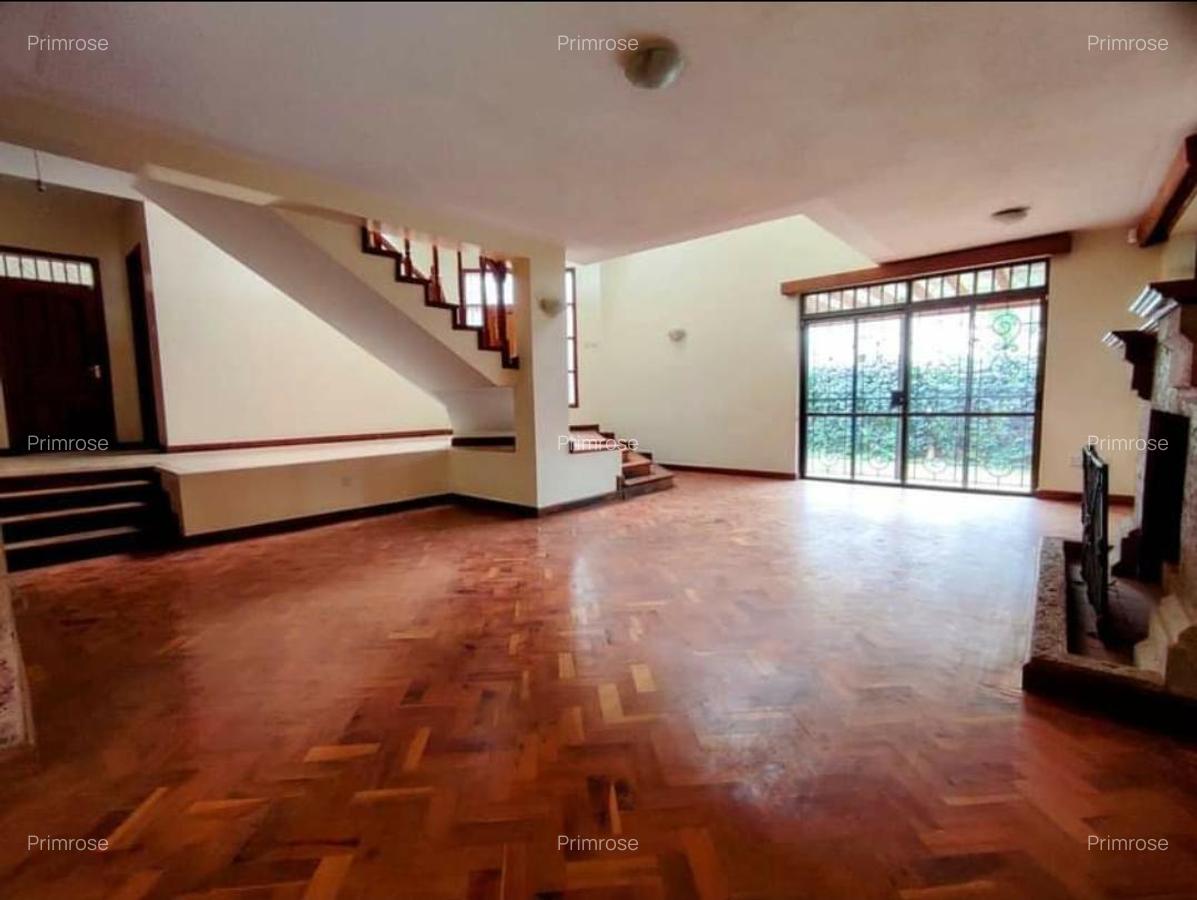 4 Bed Townhouse in Spring Valley - 5