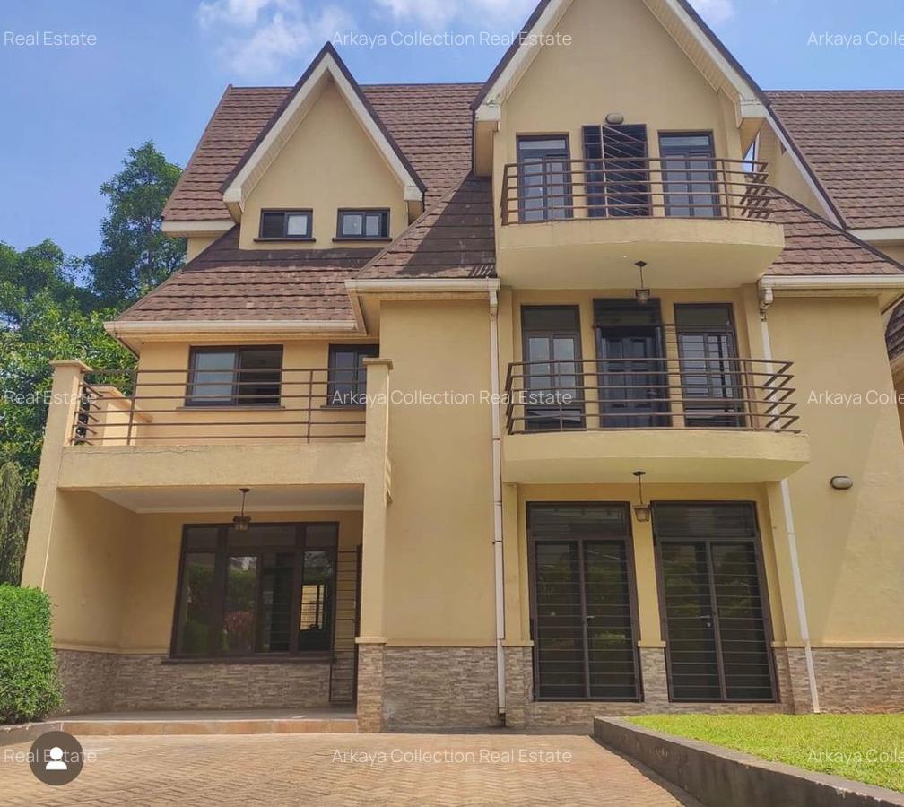 5 Bed Townhouse with En Suite in Lavington - 4