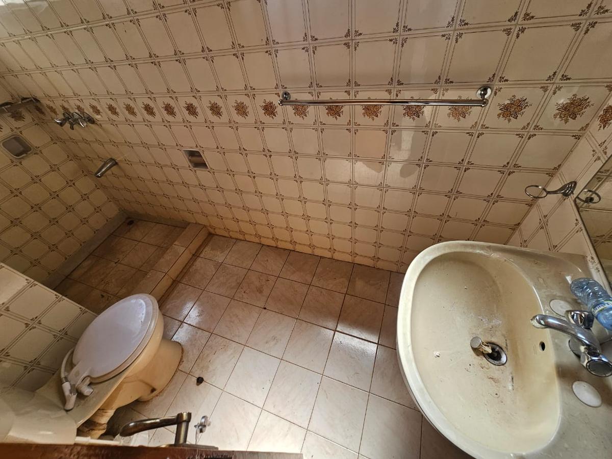 4 Bed House with En Suite in Runda - 18