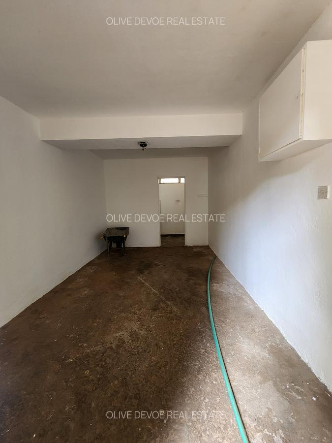 3 Bed Apartment with En Suite in Parklands - 3