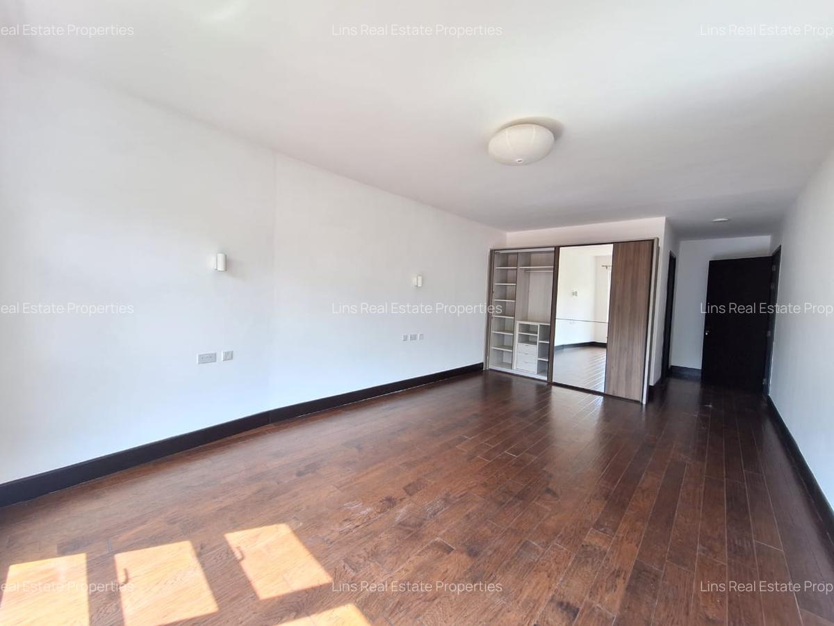 3 Bed Apartment with En Suite in General Mathenge - 8