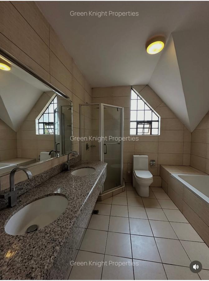 4 Bed House with En Suite in Lavington - 6