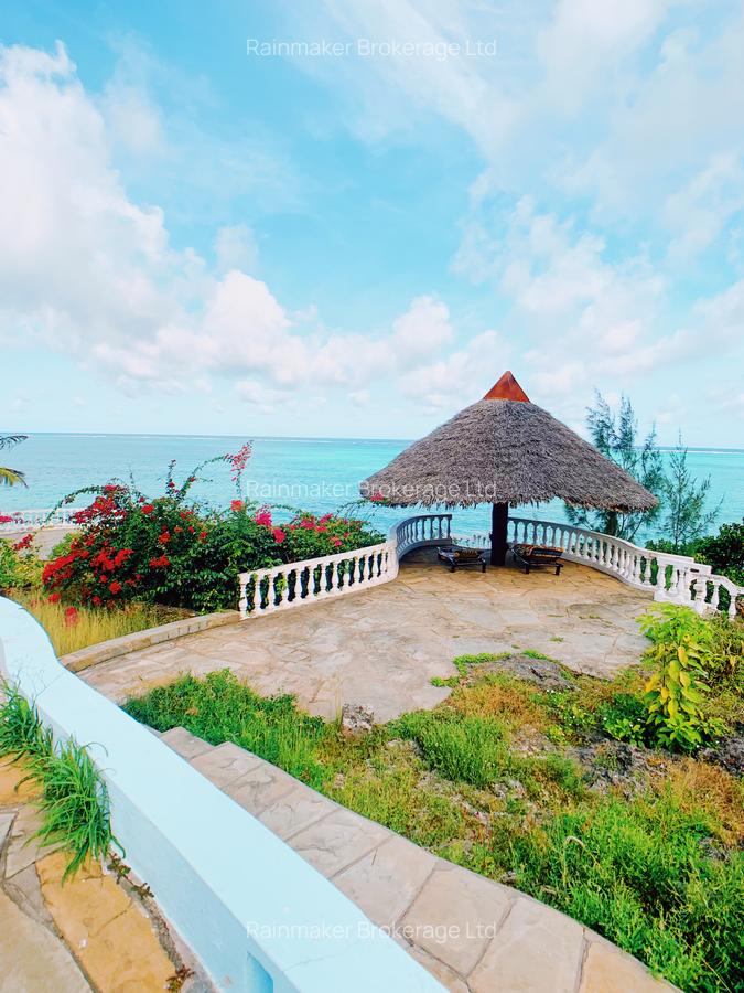4 Bed Villa with Swimming Pool in Likoni - 10
