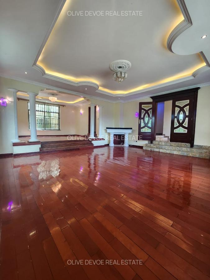 4 Bed Townhouse with En Suite in Lavington - 3