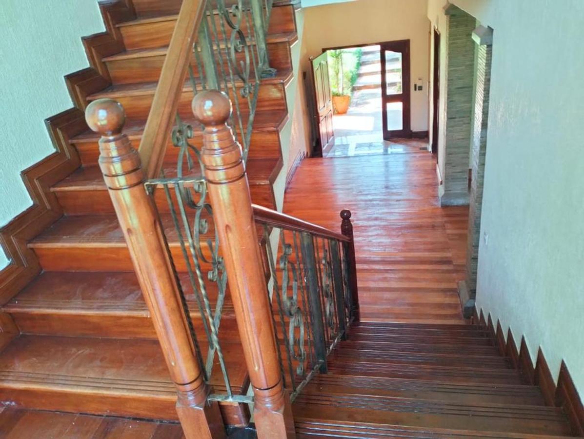 5 Bed House with En Suite in Kitisuru - 16