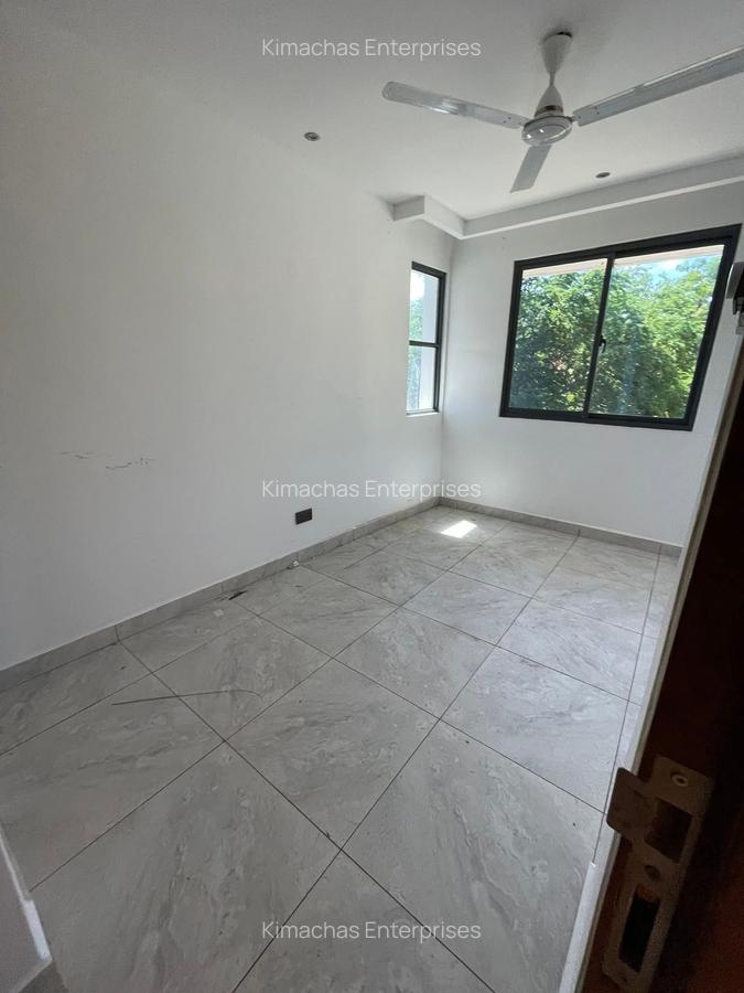 2 Bed Apartment with En Suite at 4Th Avenue Nyali - 7