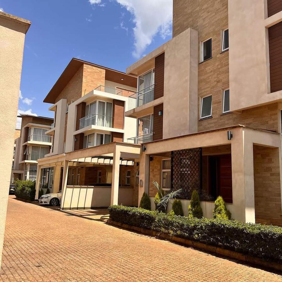 4 Bed Townhouse with En Suite in Lavington - 1