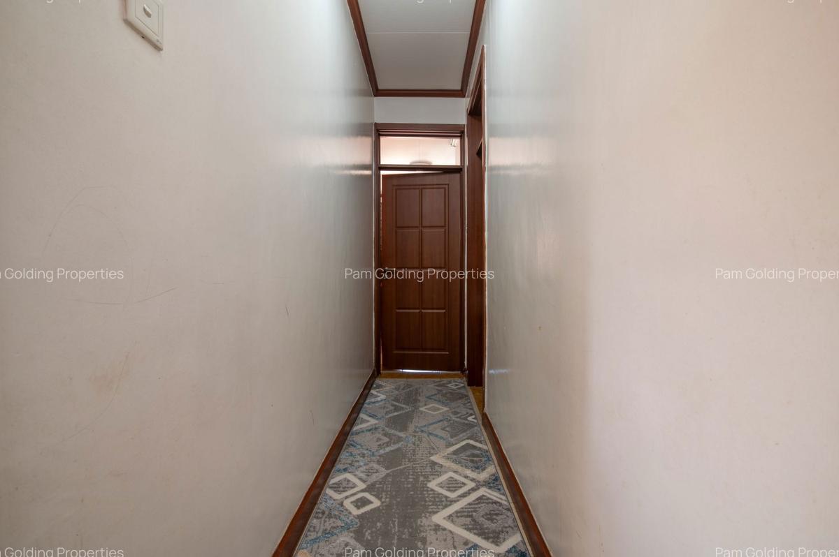 2 Bed Apartment with Borehole in Parklands - 7