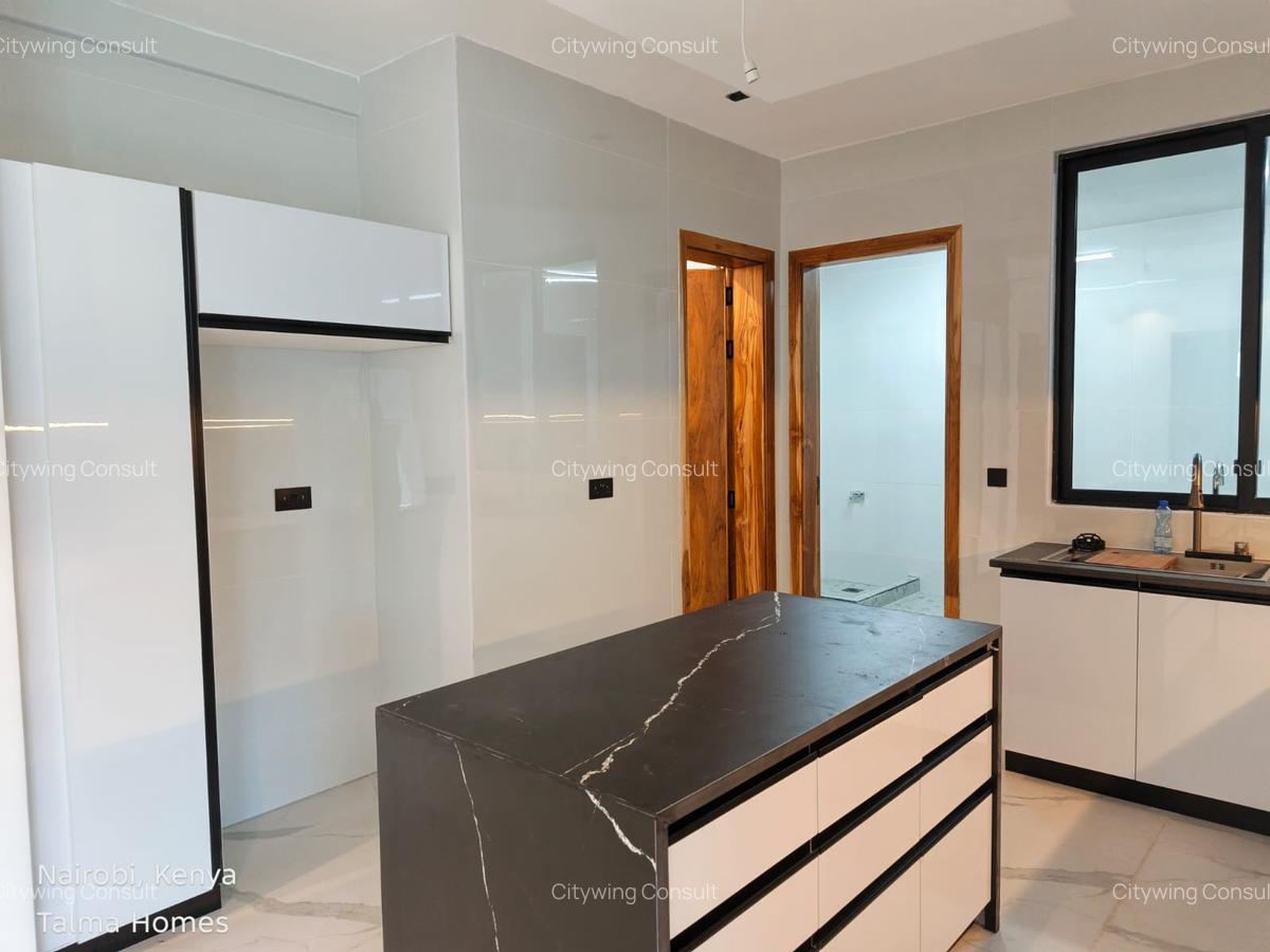 2 Bed Apartment with En Suite at Peponi Road - 3