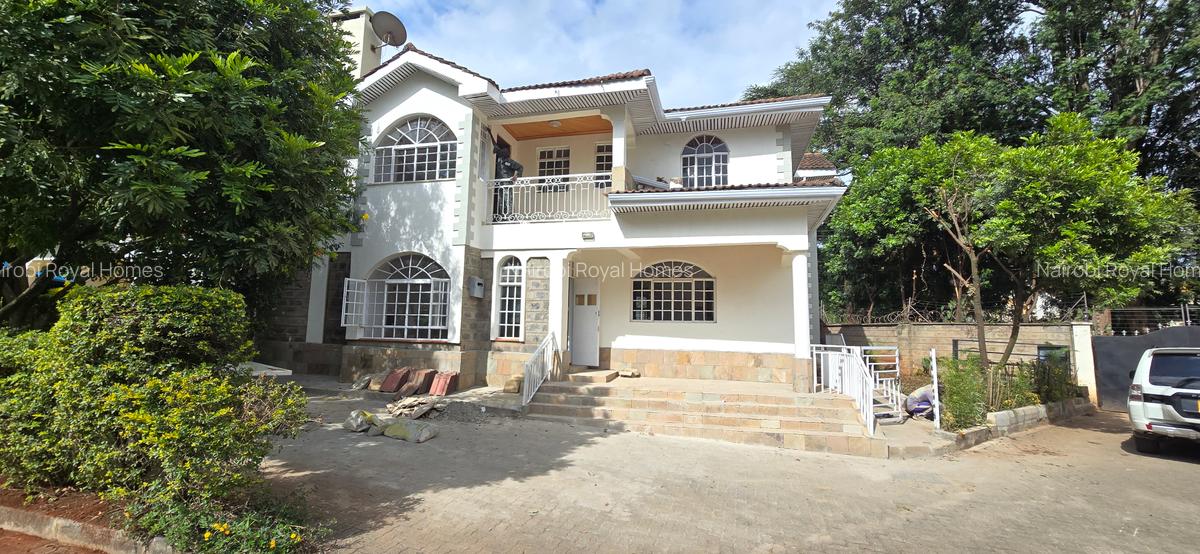 4 Bed Townhouse with En Suite at Off Convent Drive - 1
