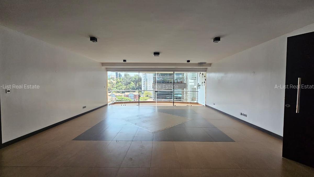 3 Bed Apartment with En Suite at Riverside Lane - 19