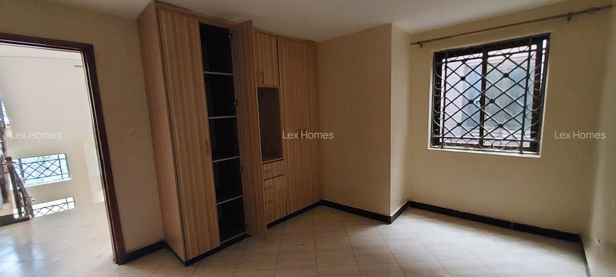 6 Bed House with En Suite at Magadi Road - 12