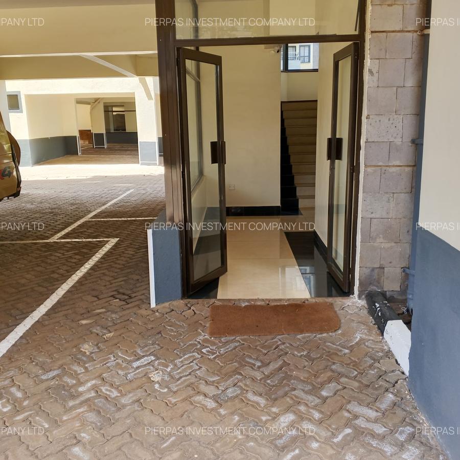 Serviced 3 Bed Apartment with En Suite in Westlands Area - 4