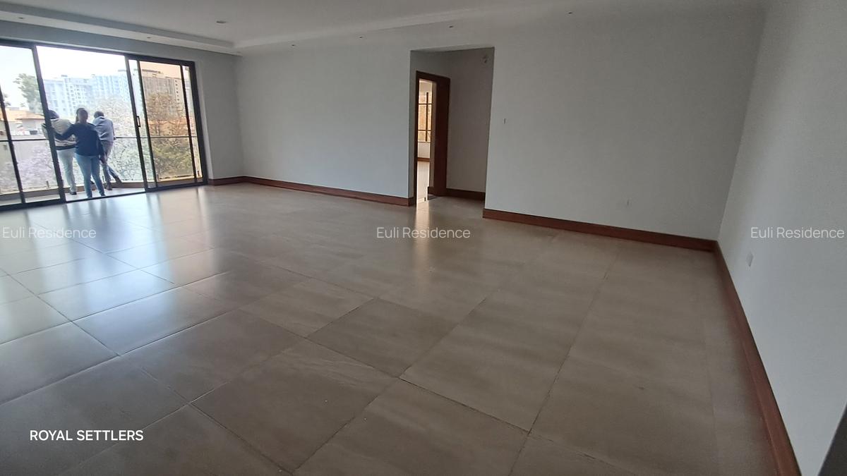 3 Bed Apartment with En Suite at Rhapta Rd - 5