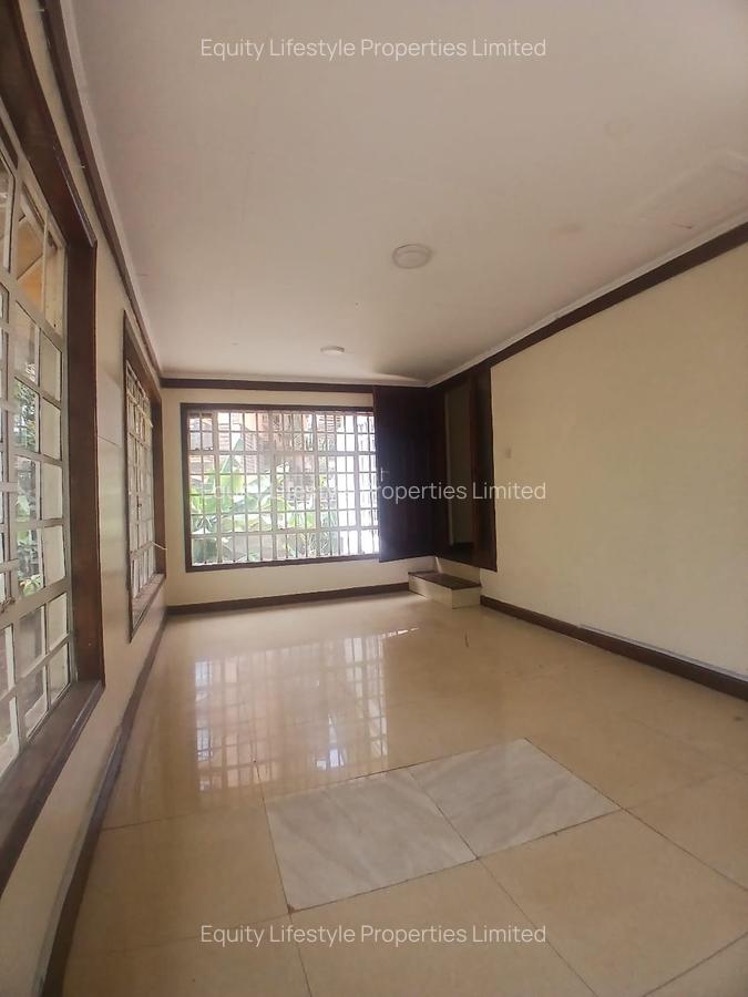 5 Bed Townhouse with Garden in Westlands Area - 6