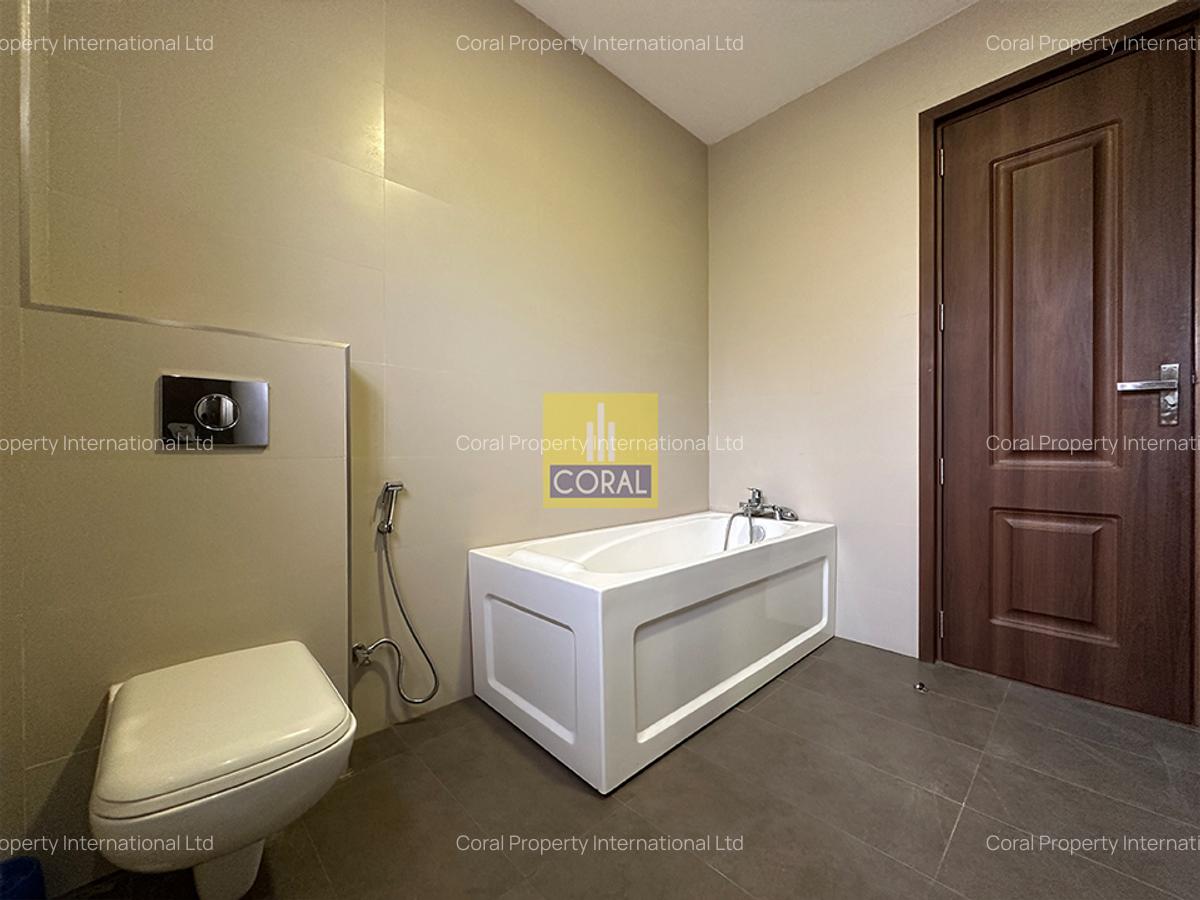 4 Bed Apartment in Parklands - 17