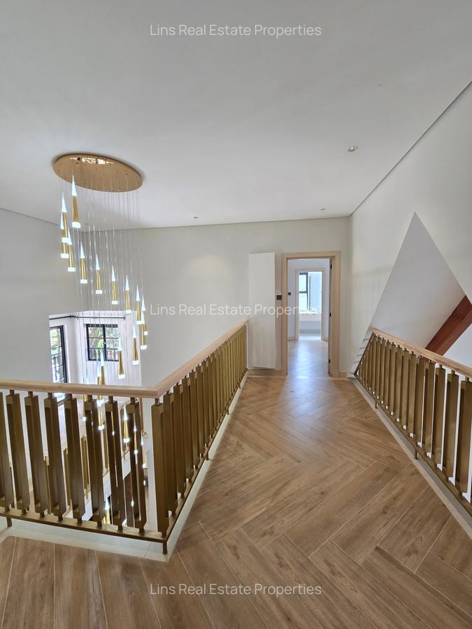 6 Bed Townhouse with En Suite in Lavington - 7