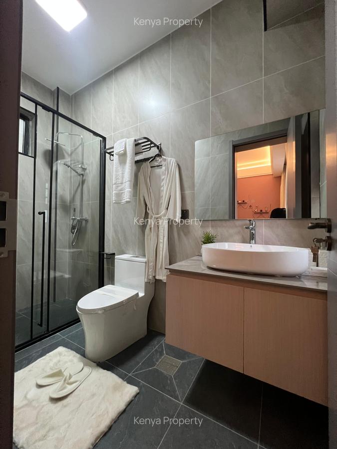2 Bed Apartment with En Suite at Lavington - 7