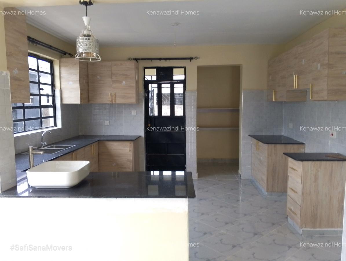 3 Bed House with En Suite at Acacia - 4