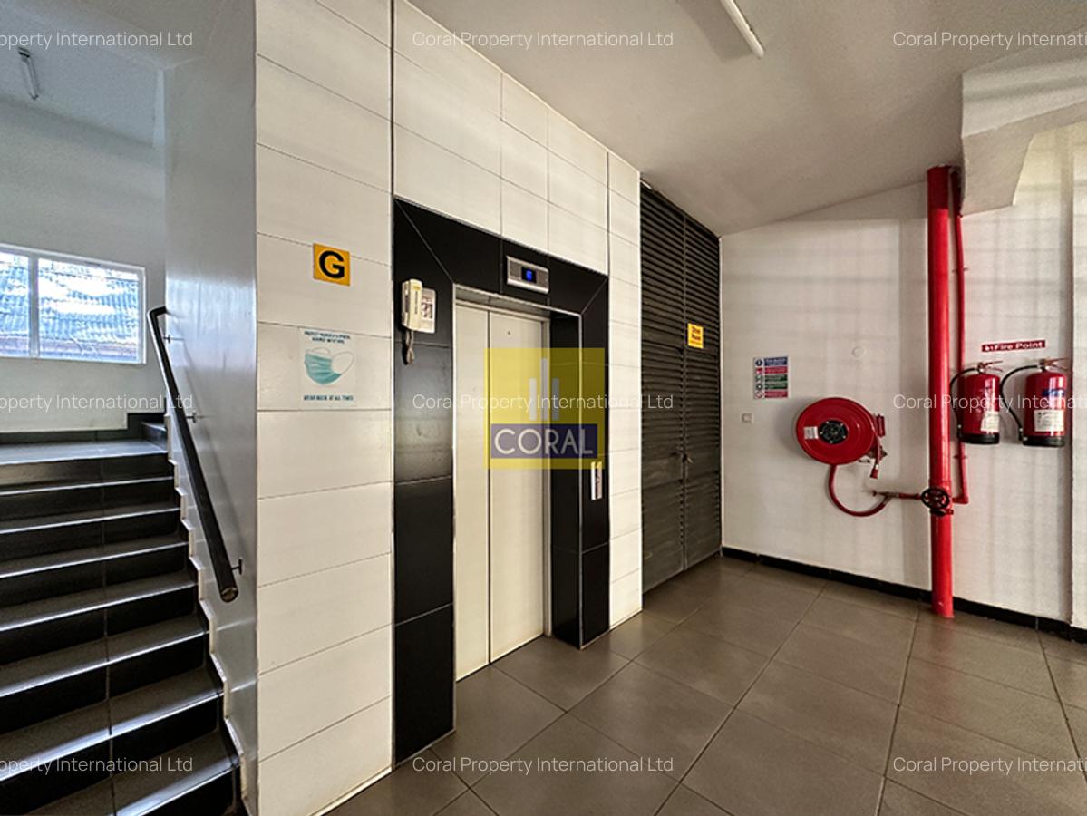 4 Bed Apartment in Parklands - 19