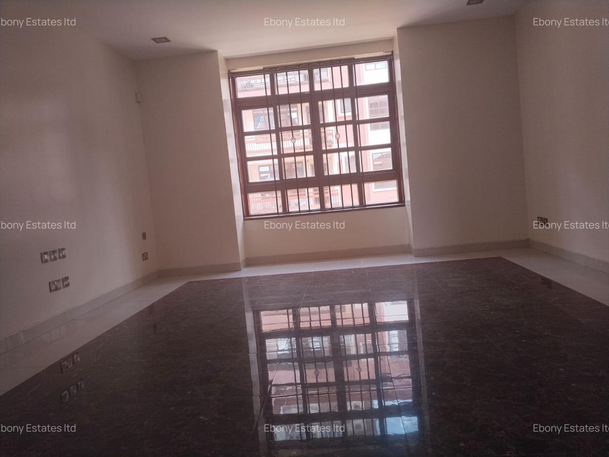 3 Bed Apartment with En Suite in Lavington - 6