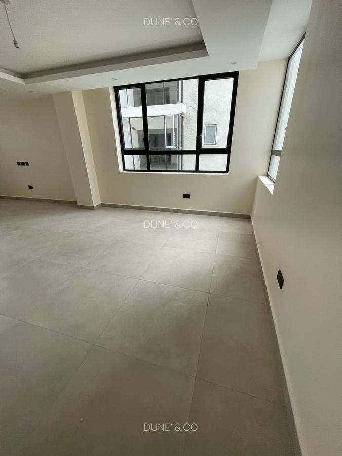 4 Bed Apartment with En Suite in Westlands Area - 5