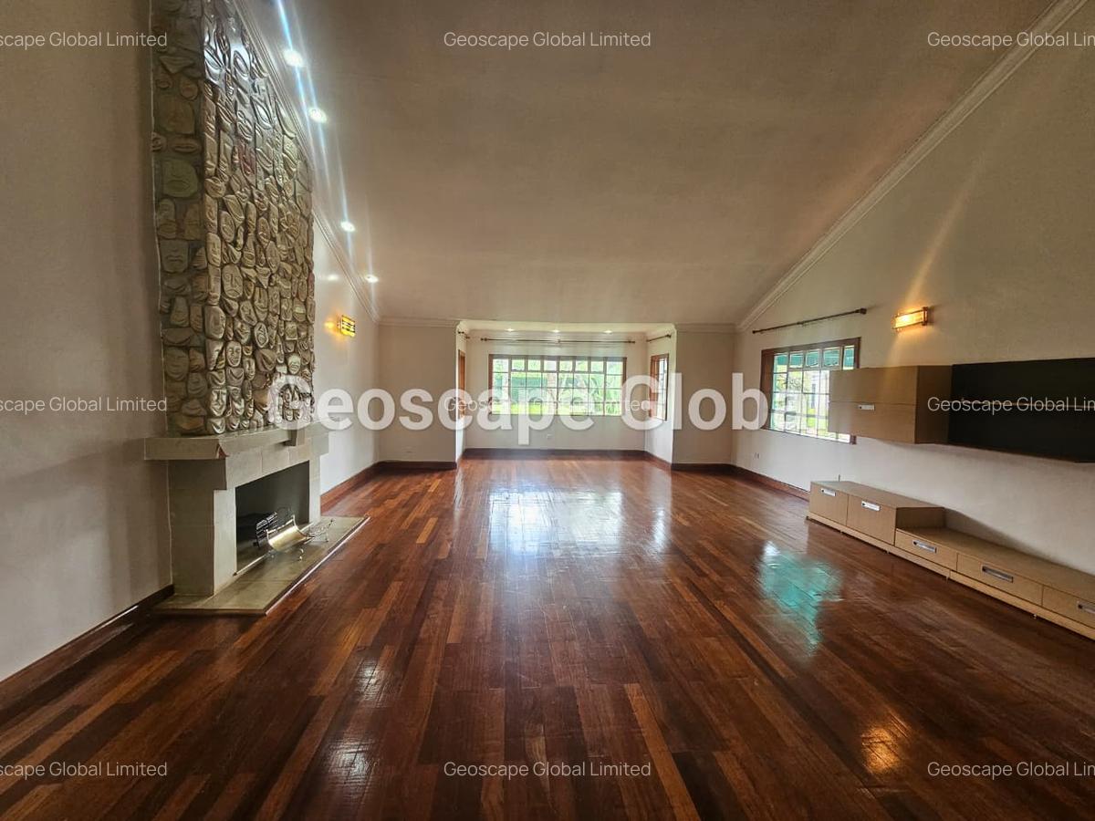 5 Bed House with En Suite in Runda - 5