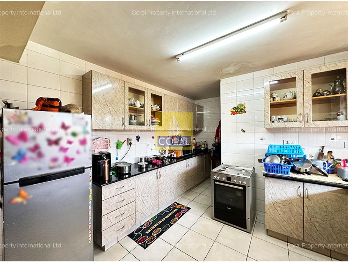 3 Bed Apartment with Parking in Parklands - 7